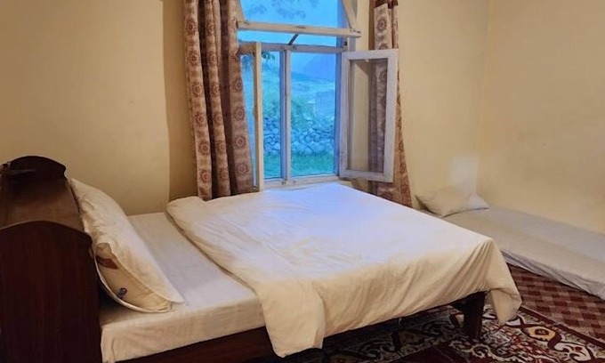 Gulmit House | Family-Friendly Retreat at Karakorum Guest House Hunza