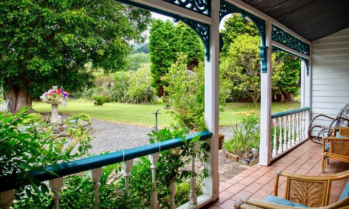 Coromandel Bed & Breakfast | Discover Karamana Homestead: Family-Friendly & 9.4 Rated