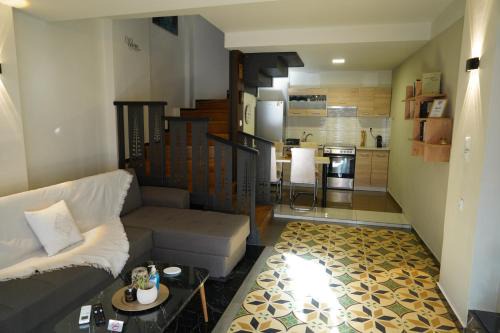 Karditsa Apartment | Discover Karditsa's Loft House: Child-Friendly Retreat