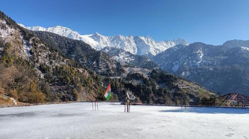 Dharamshala House | Pet-Friendly Kareri Wayfarer: Guest Rated 9.7/10