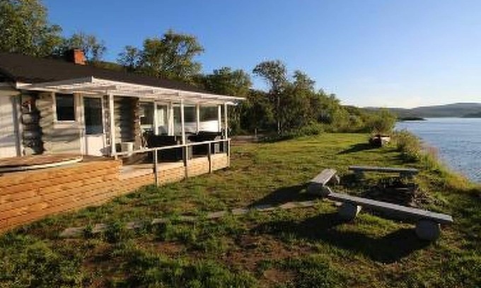 Utsjoki House | Discover Karetörmä by Interhome: Lake View & Spa Retreat