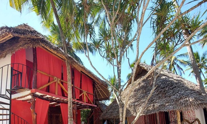 Michamvi House | KARIBU PARADAIZI Close to beach