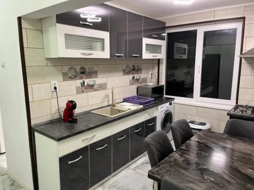 Maliuc Apartment | Top-Rated Karina Maliuc Apartment: Pet & Child Friendly Stay
