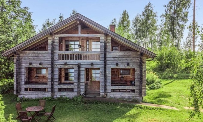 Pihtipudas House | Experience Lake View Comfort at Karjalan Kelohuvila