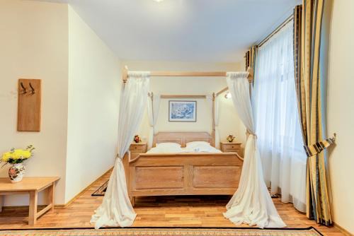 Sebes Hotel | Experience Karlhof: 4-Star Stay with Spa & Breakfast