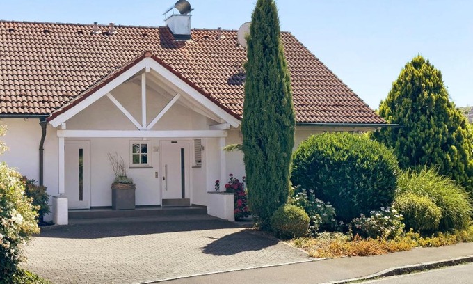 Eriskirch Apartment | Elegant Stay at Karlotta: Guest Rated 9/10 Experience