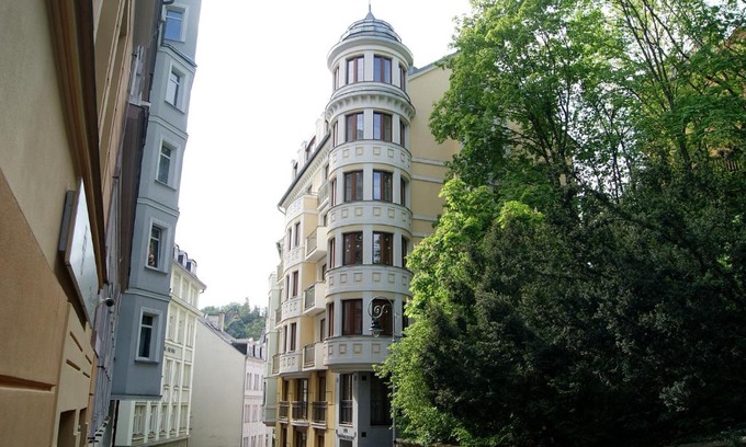Karlovy Vary Apartment | Discover Dům u Máří Magdalény in Karlovy Vary - 100 m from Vřídlo