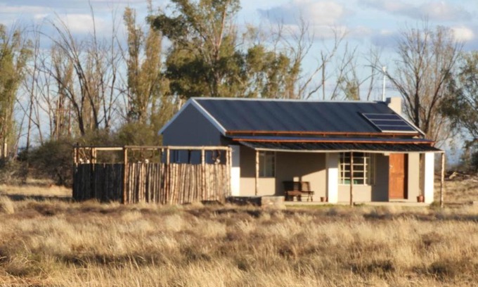 Camdeboo House | Discover Karri Grove Cottages: Family-Friendly Retreat