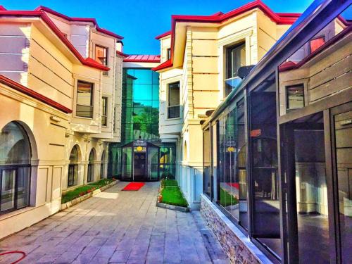 Kars Hotel | Discover Kars-i Si̇ri̇n Otel: Family-Friendly & Accessible