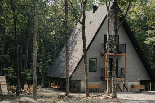 Amherst Ski Chalet | Kartalla - the A frame experience in Tremblant