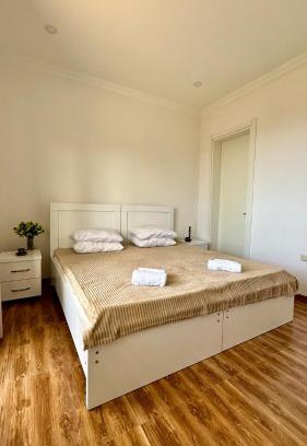 Mtsvane Kontskhi Apartment | Discover Comfort at Kartuli House with Family-Friendly Amenities