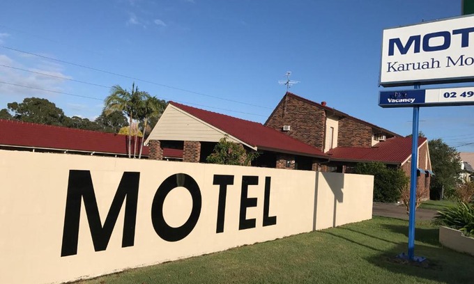 Karuah Hotel | Family-Friendly Karuah Motor Inn with Great Amenities