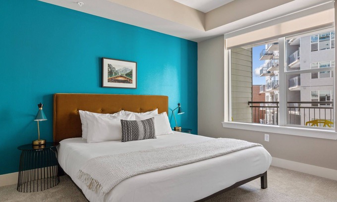 LoDo Apartment | Unwind in Kasa: Cozy 1 BD with Fast Wifi & Great Amenities