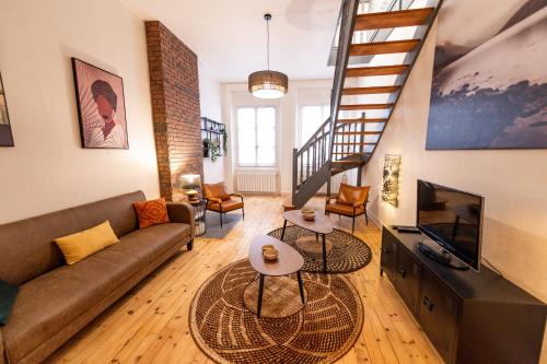 Saint-Roch - Badouillere - Chavanelle Apartment | Ideal Stay at Kasa Java - Close to City with Family-Friendly Amenities