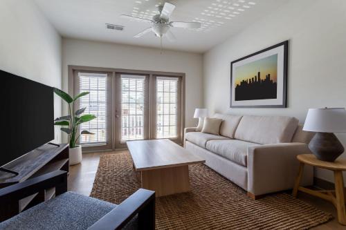 Wilmington Apartment | Inviting Kasa Southside Wilmington: Family-Friendly & Pool Access