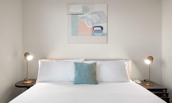 Central Arlington Apartment | Top-Rated Kasa | Pet-Friendly 2BD with Pool in Dallas