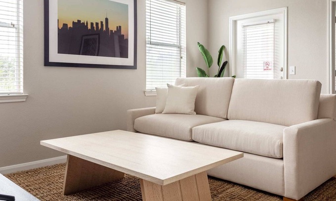 Pearland Apartment | Inviting 1BD Retreat in South Houston - Pet Friendly Stay