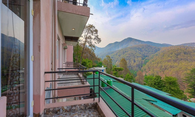 Shyamkhet Cottage | Inviting Kasbah 3 BHK with Breakfast & Family Amenities