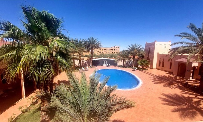 Lkheng Hotel | Discover Kasbat Aferdou: Pet-Friendly Oasis with Pool