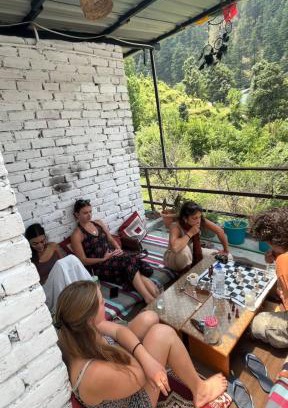 Kasol House | Budget-Friendly Peace Inn Hostel & Kasolview Homestay
