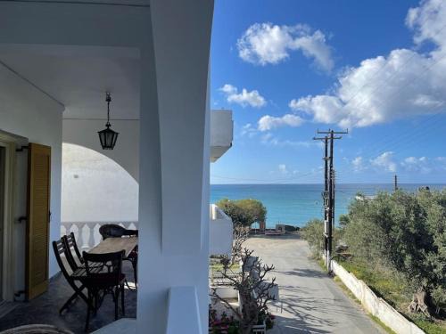 Keratokambos Apartment | Oceanfront Escape at Kastri Seaside - Guest Rated 10/10