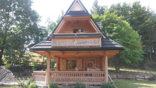 Bytow House | Discover Kaszubska Górska Chata: Family & Pet Friendly Retreat