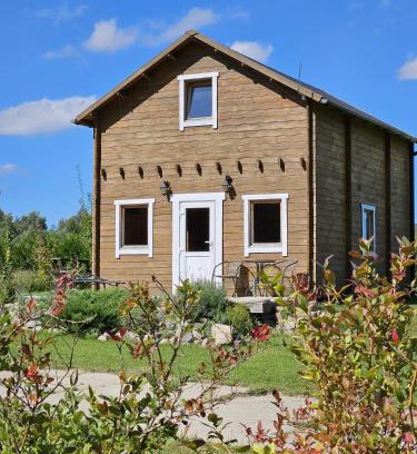 Gniewino Cabin | Eco-Friendly Getaway at Kaszubskie Wzgórze - Year-Round Retreat