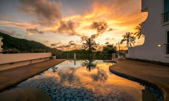 Kata Apartment | Guest Rated 10/10: Kata Ocean View Condo with Pool Access