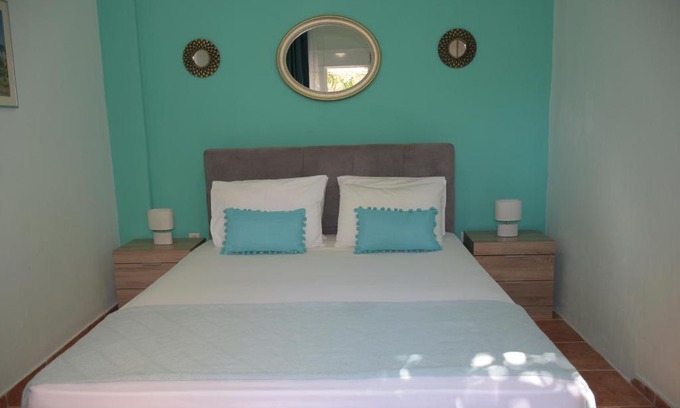 Toroni House | Discover Katerina's Apartment: Family-Friendly Retreat