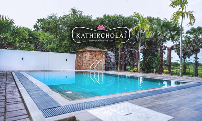 Trincomalee Bed & Breakfast | Pet-Friendly Kathircholai: Oceanfront Retreat with Pool