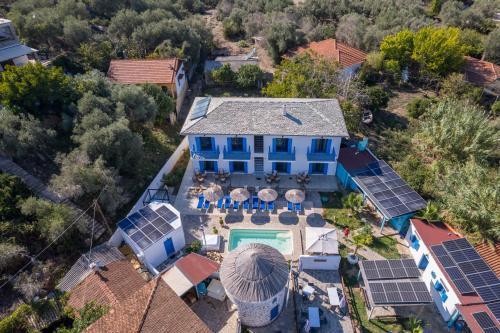 Kali Vrysi Resort | Discover Katigiorgis Bungalow Villa & Spa with Ocean Views