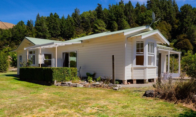 Kaiteriteri House | Discover Kauri Cottage - Family-Friendly Marahau Retreat