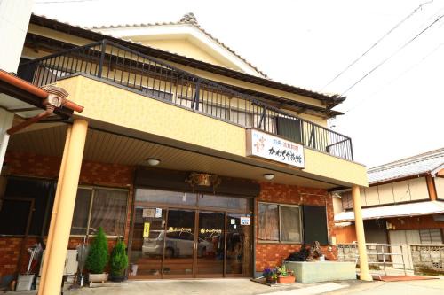 Kamizaki Hotel | Discover Kawachiya Ryokan: Family Friendly Retreat