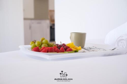 La Caleta Apartment | Oceanfront Kawaii Malagueta Apartment with Breakfast Included