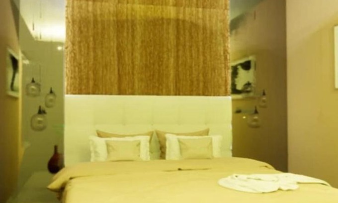 Karo Hotel | Family-Friendly Getaway at Kawan Lama with Breakfast Included