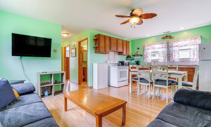 Sister Lakes House | Beachside Retreat: Steps to Water & Family-Friendly Amenities
