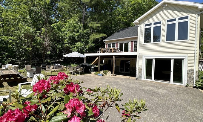 Meredith House | Explore Meredith: Walk, Swim & Relax by the Ocean