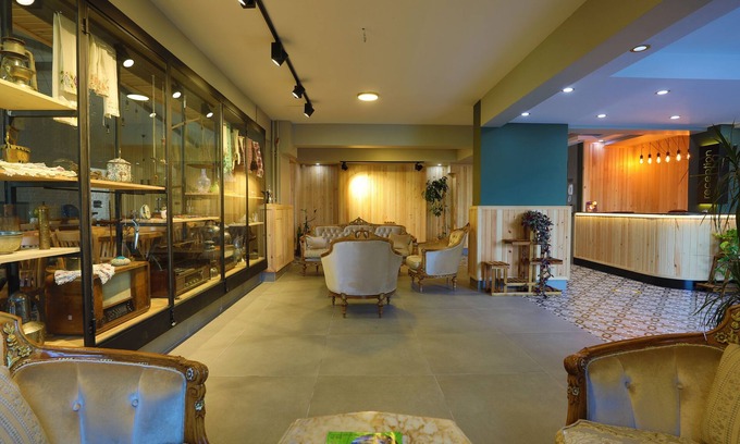 Karacasu Apartment | Discover Kayi Apart Hotel: Family-Friendly with Dining & Kitchen