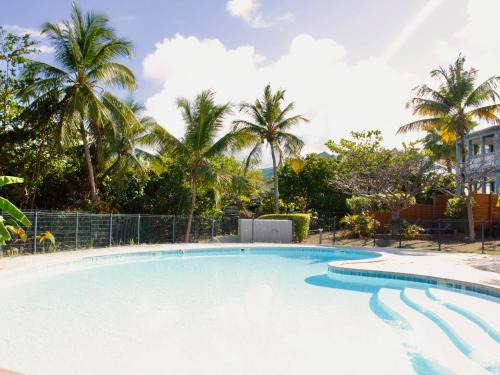 Orient Bay Villa | Kazamwen, maison à Orient bay 2 chambres, piscine résidence et plage à 2 minutes