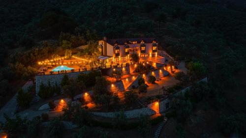 Altinoluk Hotel | Discover KAZDAĞLARI ZEYTUNİHAN BUTİK OTEL's Oceanfront Bliss