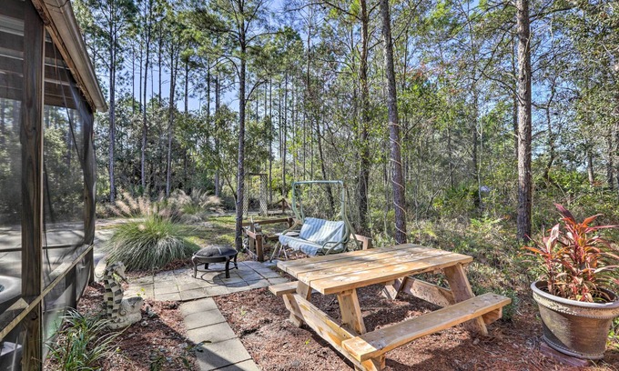 Salem Cottage | Keaton Beach Escape: Family-Friendly with Hot Tub Access