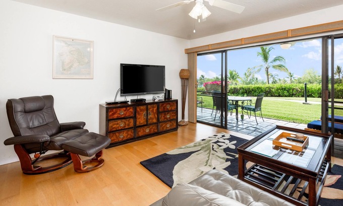 Keauhou Condo | Keauhou Punahele B102: Ocean View with Spa & Pool Access