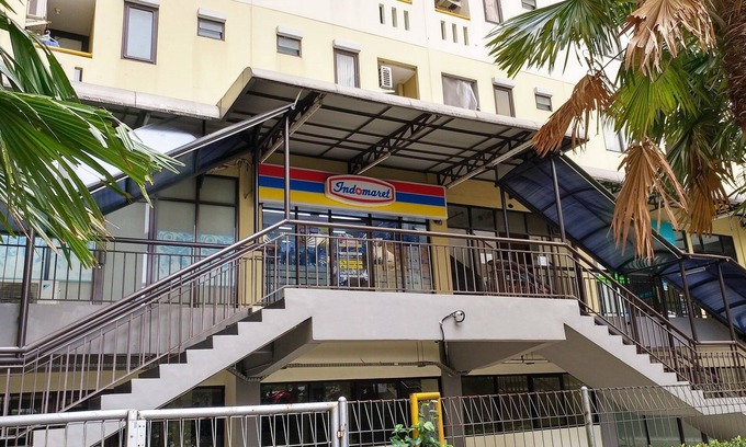 Kebagusan Apartment | Budget-Friendly Kebagusan City Studio with Pool and Kitchen