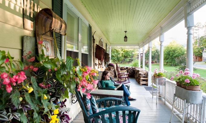 Keene Valley Bed & Breakfast | Experience Comfort at Keene Valley Lodge - Rated 9/10!