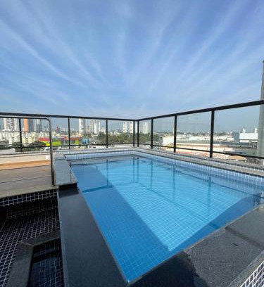 Taubate Hotel | Enjoy Comfort at KEEP SUÍTES HOTEL: Pool & Breakfast Included