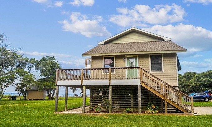 Caffeys Quarters Apartment | Exceptional Keepers Loft: Waterfront Duplex with Pier