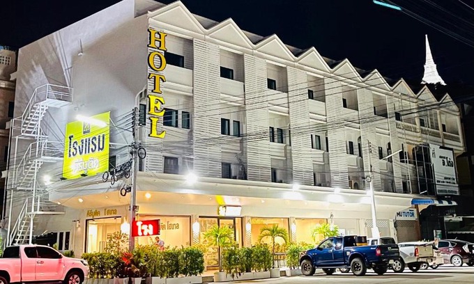 Khlong Kra Saeng Hotel | Discover Keeree Boutique Hotel with On-Site Dining