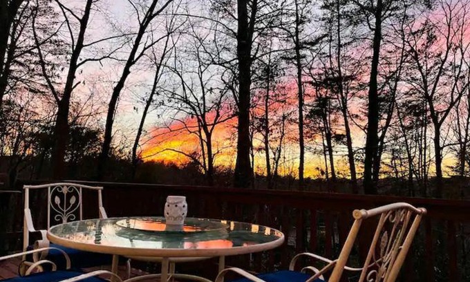 Dahlonega House | Pet-Friendly Keith Retreat for Family Getaways