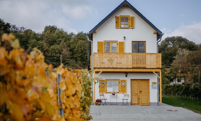 Deutsch Schuetzen-Eisenberg House | Unforgettable Stay at Kellerstöckl Huber in Eisenberg