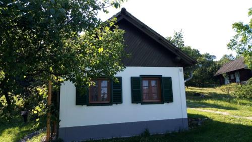Nagysaroslak House | Oceanfront Comfort at Kellerstöckl am Sauerberg - Rated 9.3